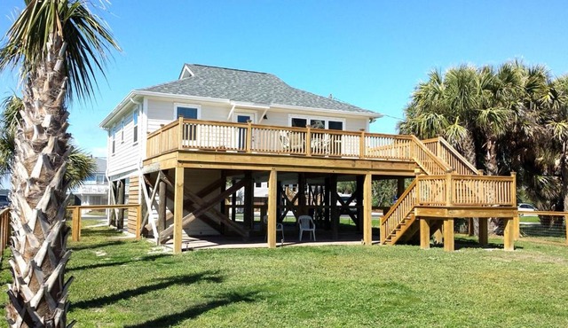 1661 E Ashley - Ocean Cabin in Folly Beach