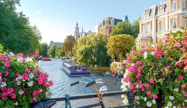 200M2 Amsterdam home with private rooftop in the city center in Amsterdam