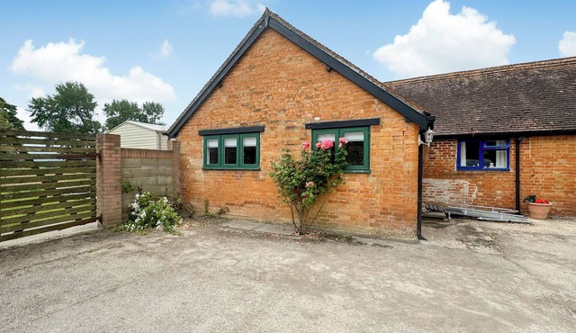 3 bedroom accommodation in East Orchard, near Shaftesbury in Shaftesbury