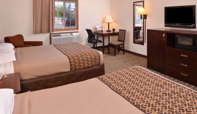 3 Comfortable Rooms Near Iowa Western College w/Complimentary Breakfast in Atlantic
