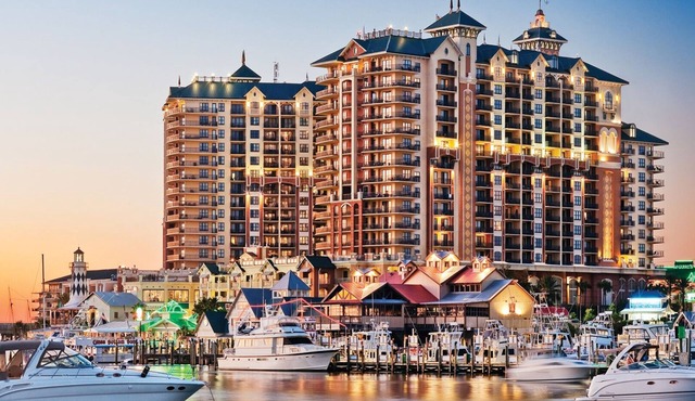 3BDPlus/Destin Emerald Grande - Family Friendly! in Destin