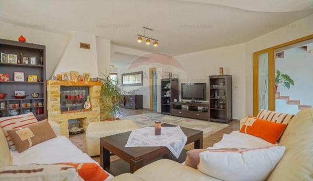 5 berooms rue du cap wifi family house in Saint Martin