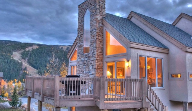 5BR+Loft BR Home in Keystone Ski Area-pvt. hot tub; great view; 16 separate beds in Keystone