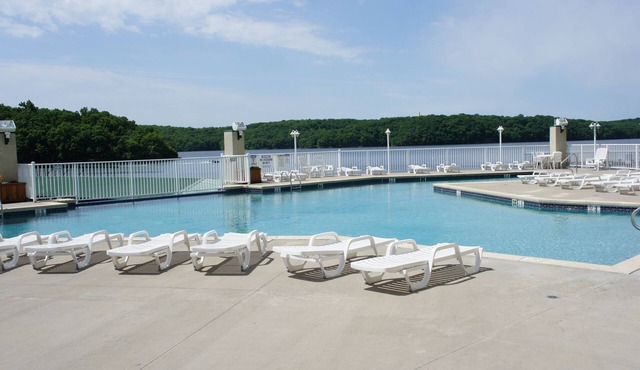 9104 Towers, Fantastic lake views! STILL AVAILABLE FOR SHOOTOUT RACE WEEKEND in Osage Beach
