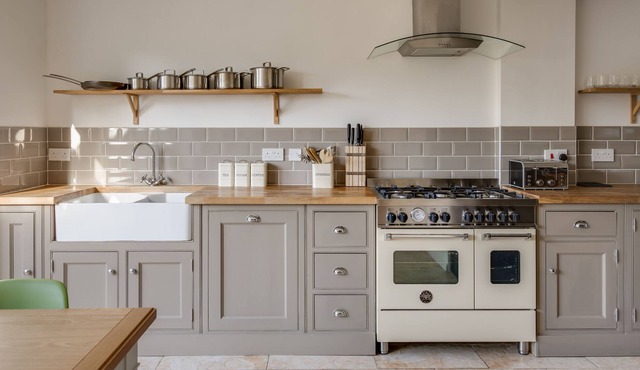 A Luxurious Cottage in the Beautiful Cotswold Town of Fairford in Fairford