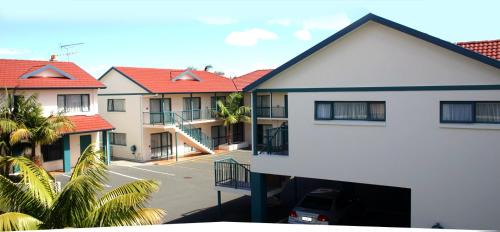 Academy at Botany Motor Inn in Auckland