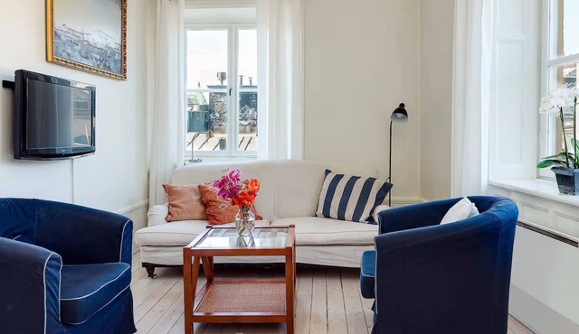 Adorable 1-bedroom apartment with a terrace in Old Town - Stockholm in Stockholms län