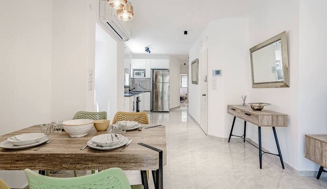 Amazing New 3BR in Yona Hanavi SAFE ROOM in {{addressCityy}}