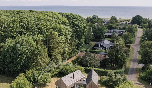 Architect-designed house near Dyngby Beach in Odder
