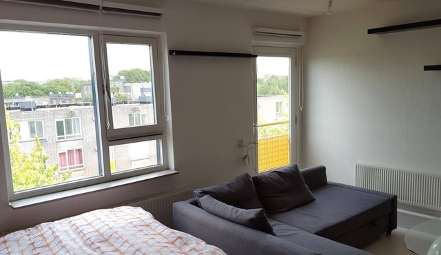 Basic Studio Apartment Near Amsterdam Arena in Amsterdam