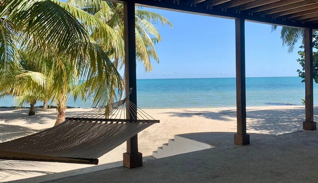 Beachfront Home Kissin' the Caribbean - BELLA SWAY in Stann Creek District