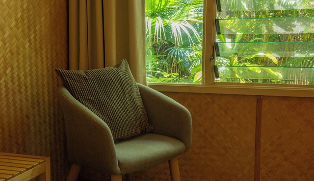 Beachfront Queen Motel Apartment With Pool in Suffolk Park