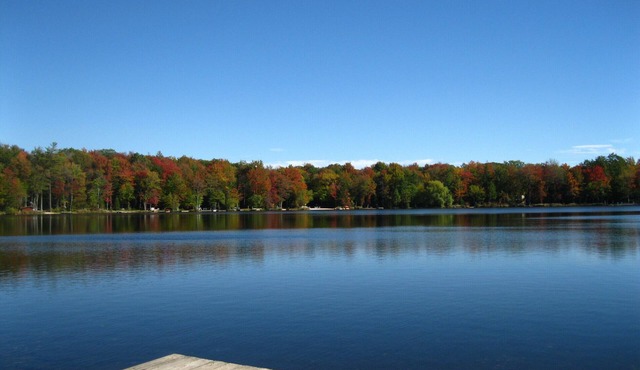 Beautiful Lakefront House with Private Beach! BOOK NOW! in Pocono Lake