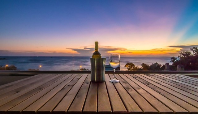 Best Seaview Attica Apartment “Sikinos” in Athens