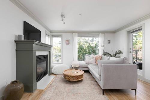 Boutique Beach Apartment in Vancouver