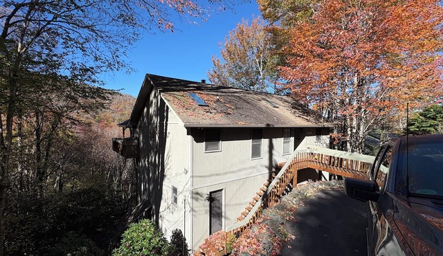 C-114 Discounted Concert Packages! Four Bs on Beech Mountain in Beech Mountain