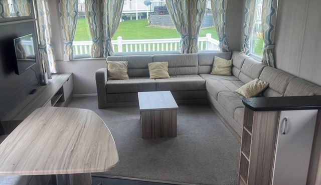 Caravan- Sleeps 6, 2 Bedrooms - Thurston Manor in Dunbar