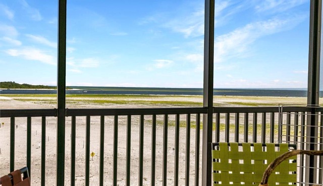 Carlos Pointe 233, 2 Bedrooms, Sleeps 4, Gulf Front, Elevator, Heated Pool in Fort Myers Beach