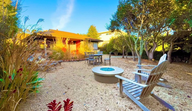 Carmel Cottage by the sea LuxeC 30 night min in Carmel