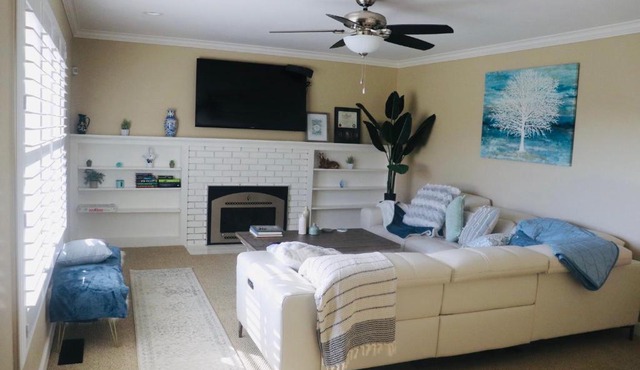 Casa Esperanza. Peaceful Get Away W/Hot tub. in Salinas