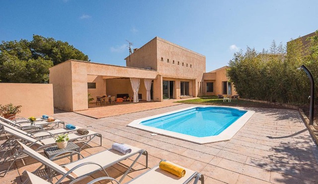 Casa Viñas in Son Servera