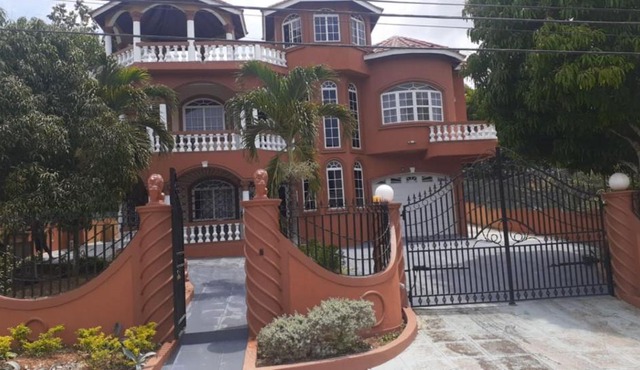 Cazwin Villas in Montego Bay