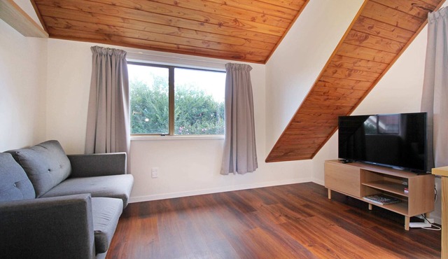 Central Studio Summar in Auckland