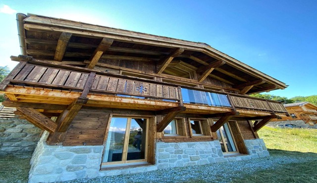 Chalet in Les Masses with garden in Les Masses