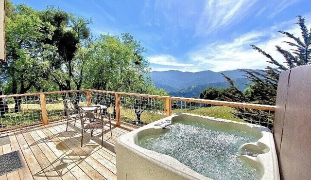 Charming Hilltop Villa @ Sky Ranch in Carmel Valley