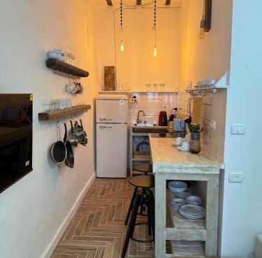 Chic & cozy Jaffa spot with a garden in Tel Aviv