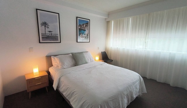 Clean & Savvy Hotel room at Mantra Crown Towers Surfers Paradise - 11am Check-In in Surfers Paradise