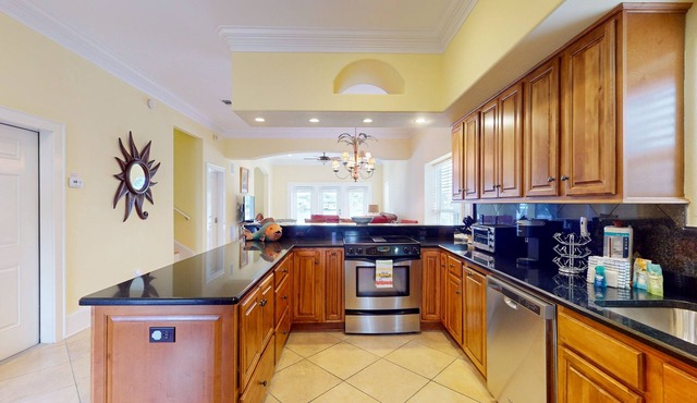 Colorful end unit townhome with resort amenities, sound views, W/D, & AC in Perdido Key