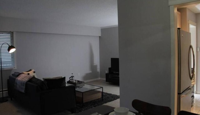 Comfortable & Central Across VGH in Vancouver