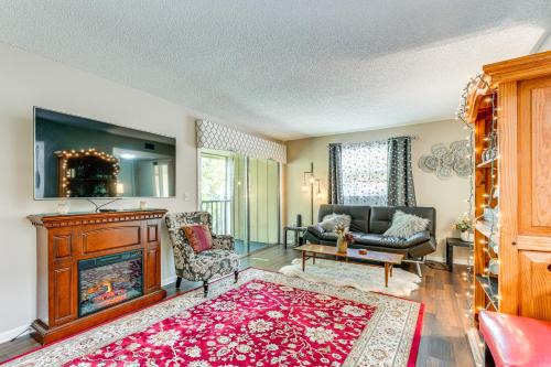 Condo w/Pool & Beach Access Near Theme Park in Deltona