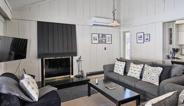 Contemporary Hideaway at Schuss Village at Shanty Creek in Bellaire