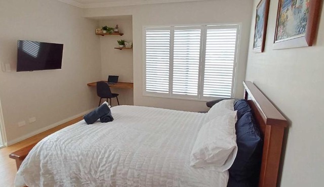 Cosy Haven - Large Comfy Dwelling in Mandurah