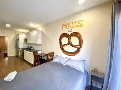 Cozy House at South Philly New Bold in Philadelphia