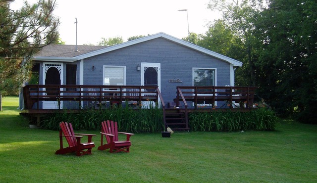 Cozy, private ocean/beach front cottage with spectacular views in Fortune PEI in Souris