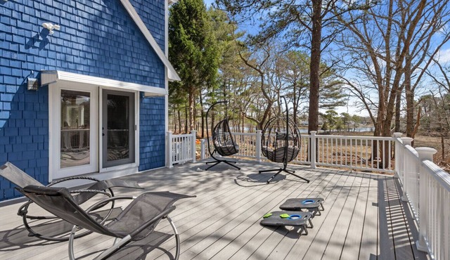 Cozy Riverfront Stay in Wareham in Wareham