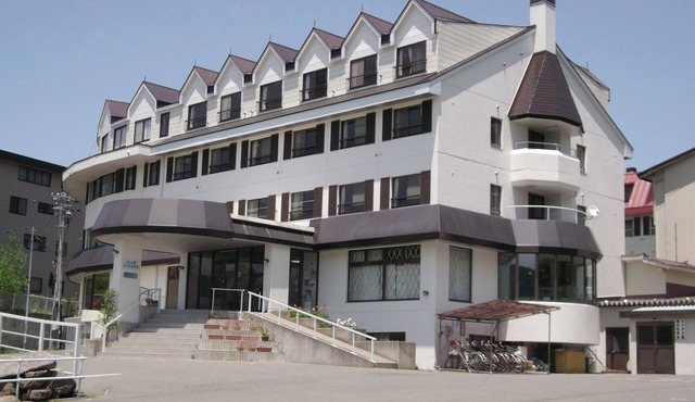Deluxe Room Japanesestyle Room 3 people | Simple plan with 1 night and 2 meals /Ueda Nagano in Ueda