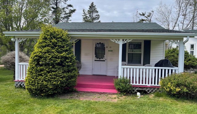 Executive Two-Bedroom Cottage (Cottage 11) in Stanhope
