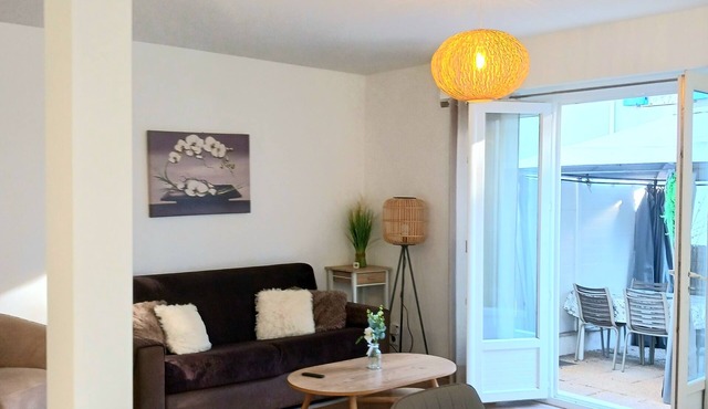 F2 ON THE GROUND FLOOR 150m from the beaches and shops/5pers/48m2 in Cagnes-Sur-Mer