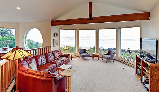 Finisterre Cottage in Yachats