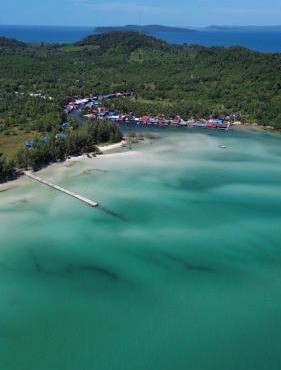 Firefly Beach Guesthouse & Bar Restaurant Koh rong in Koh Rong Island