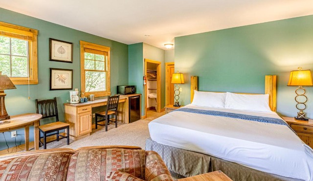 Fireplace Suites in Lauada