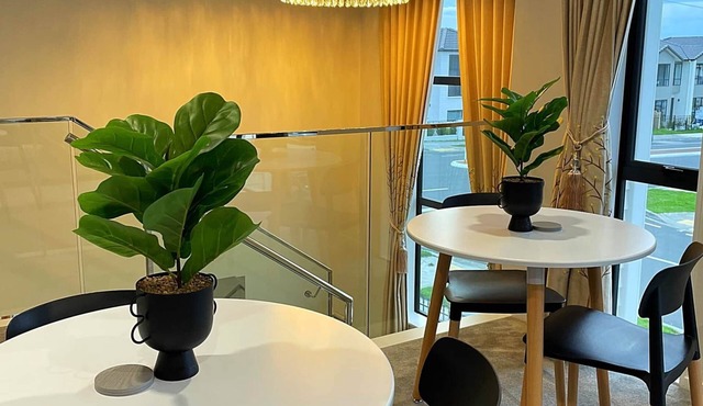 Flatbush Holiday Accommodation, Luxury Residence in Auckland