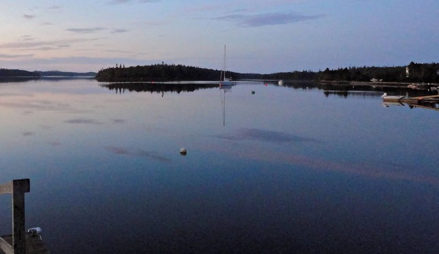 Getaway Prospect Bay Cottage close to Prospect Village/Peggy's Cove/Halifax in Prospect Bay
