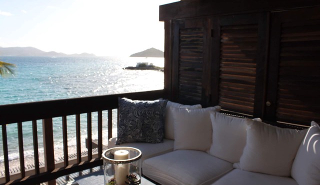 Gorgeous Beachfront Romantic Villa with the most breathtaking views! in St. Thomas