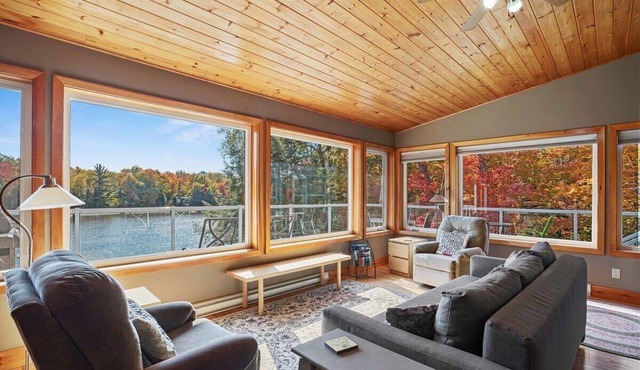 Grey Owl - A Charming family cottage in McKellar