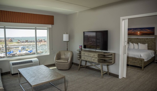 Hampton Inn & Suites Erie Bayfront in Erie